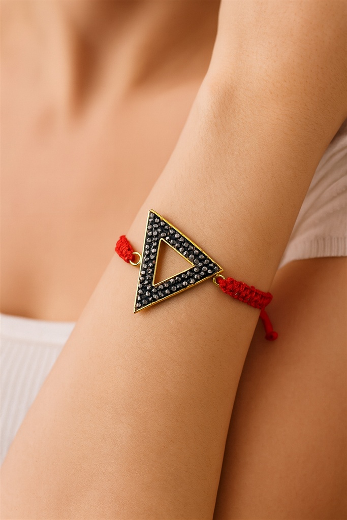 [no121] Triangle Gold Plated Bracelet